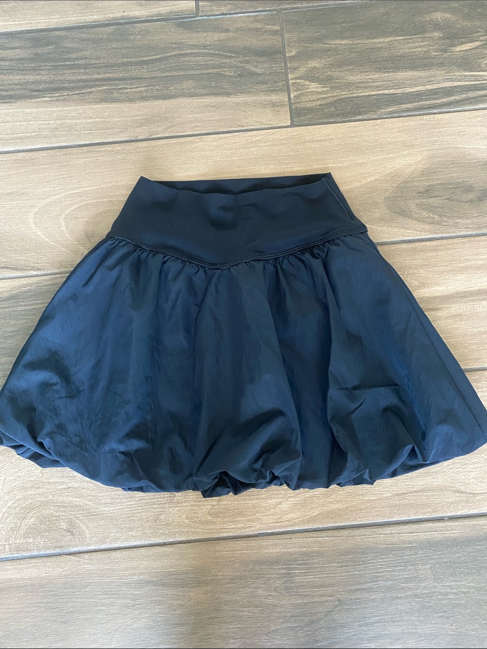 aerie Black Bubble style Skirt skort size XS